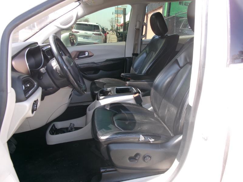 Chrysler Pacifica Touring-L Plus 2017