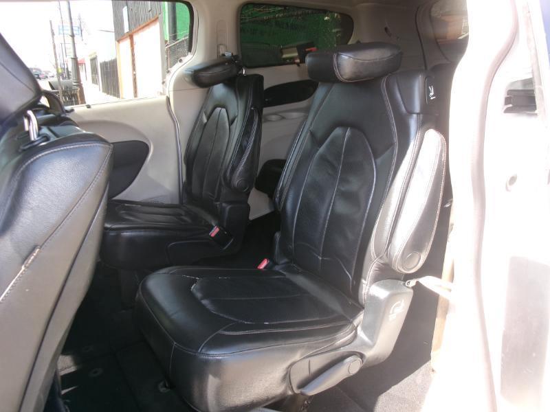 Chrysler Pacifica Touring-L Plus 2017