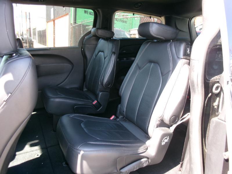Chrysler Pacifica Touring-L 2021