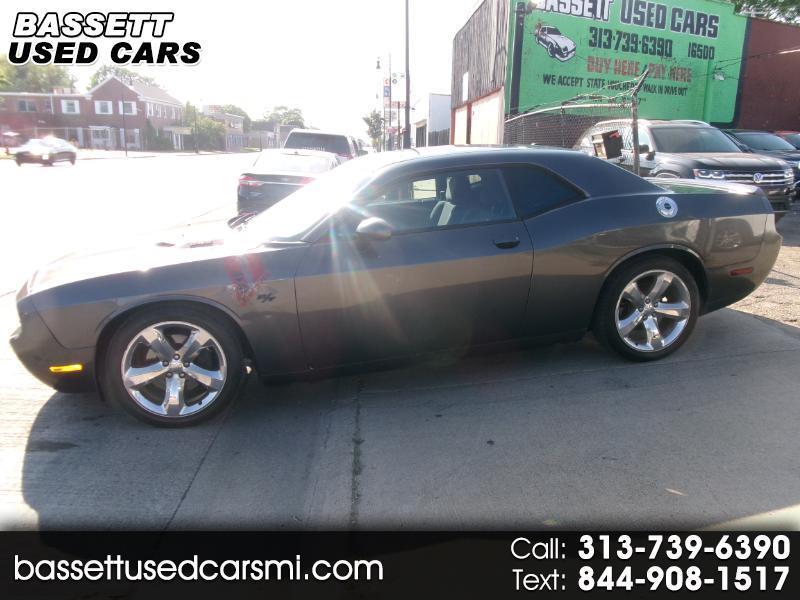 2013 Dodge Challenger R/T's photo