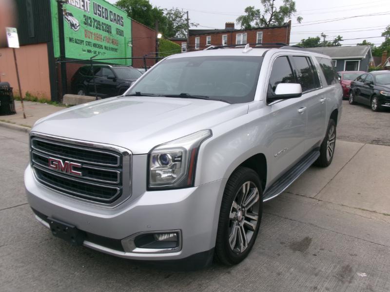 GMC Yukon XL SLT 4WD 2017