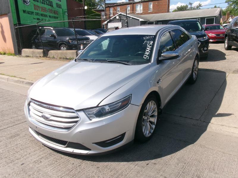 Ford Taurus Limited FWD 2019