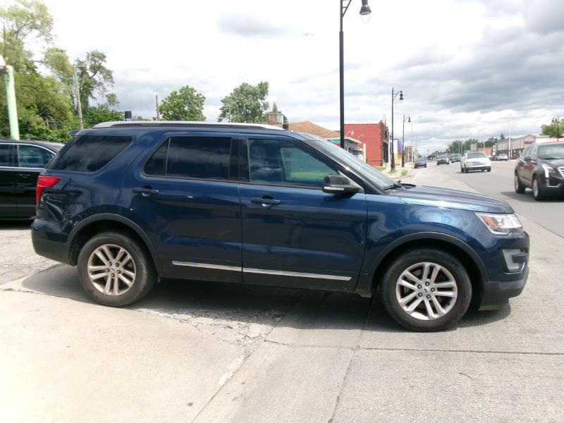 Ford Explorer XLT FWD 2016