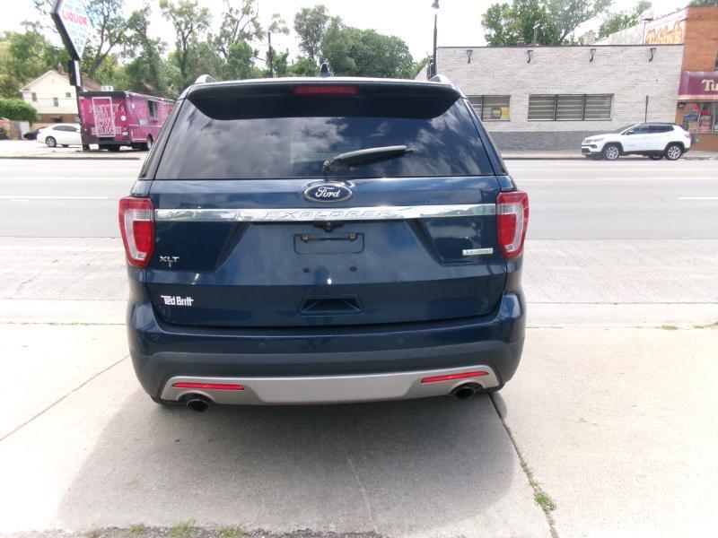 Ford Explorer XLT FWD 2016