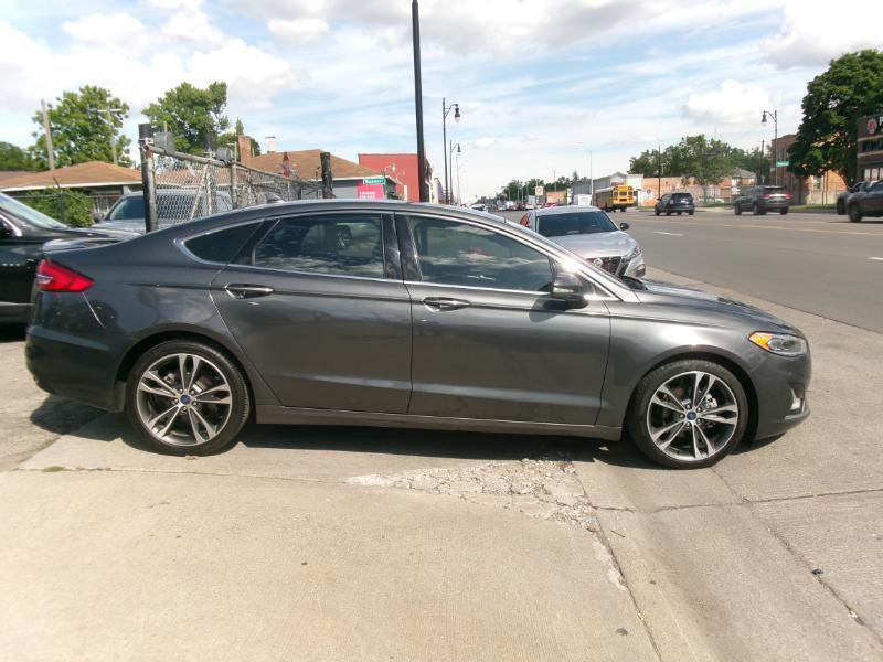 Ford Fusion Titanium 2020