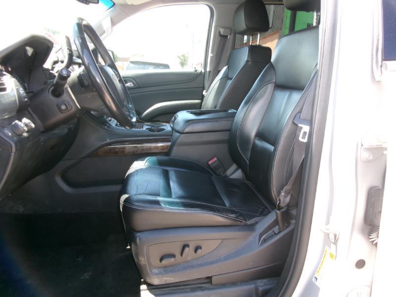 Chevrolet Suburban LT 4WD 2016