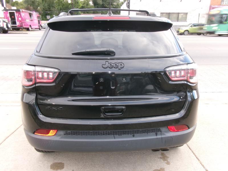 Jeep Compass photo 4