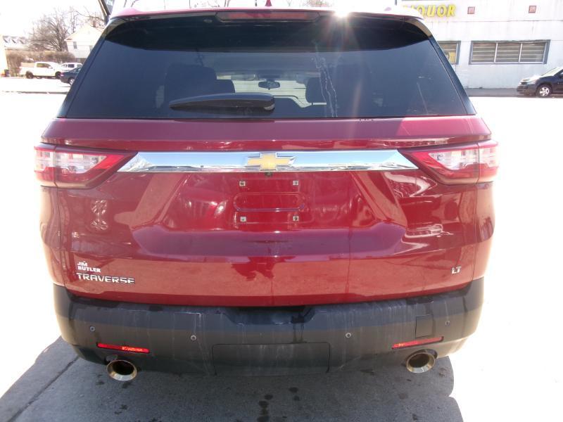 Chevrolet Traverse photo 4
