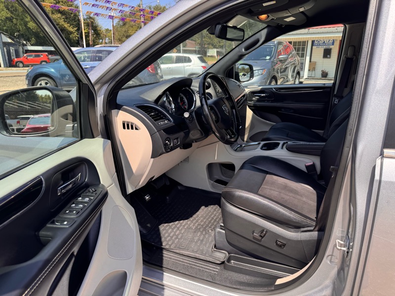 Dodge Grand Caravan SXT 2020 Dodge Grand Caravan SXT 2020
