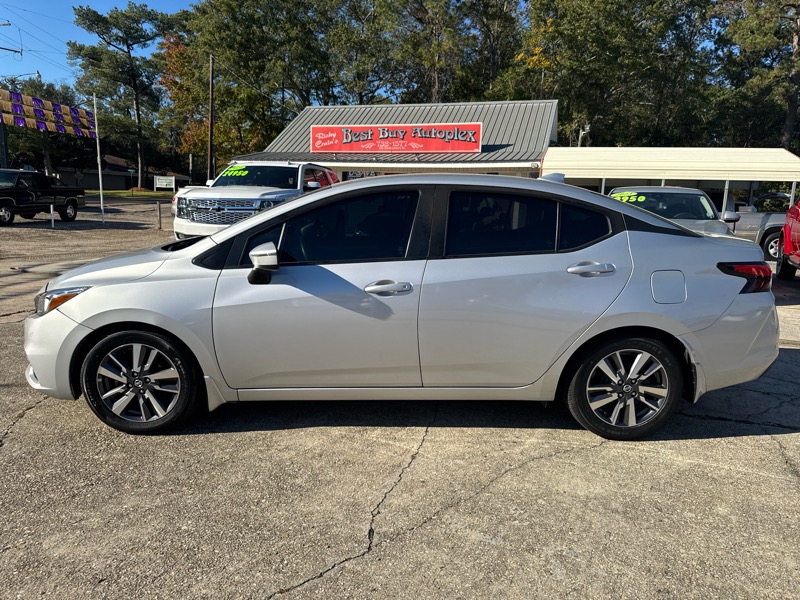 2020 Nissan Versa SV