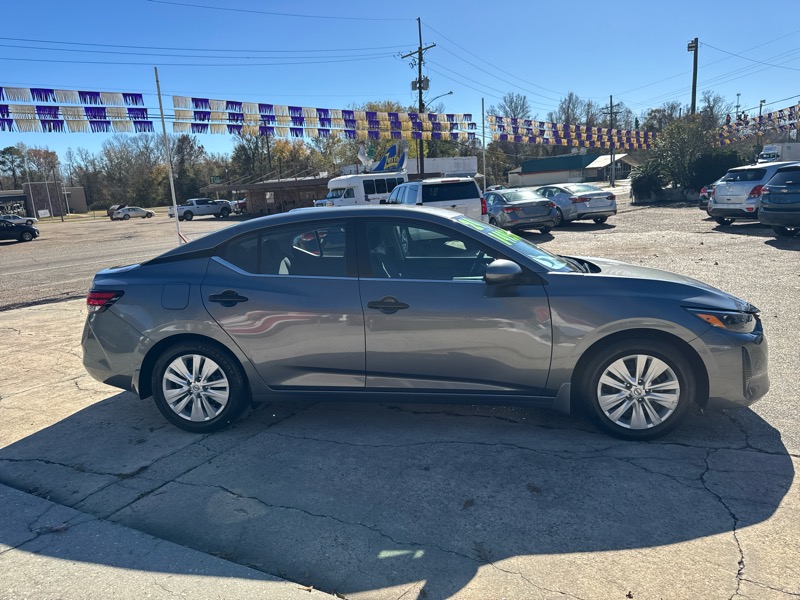 Nissan Sentra S 2024