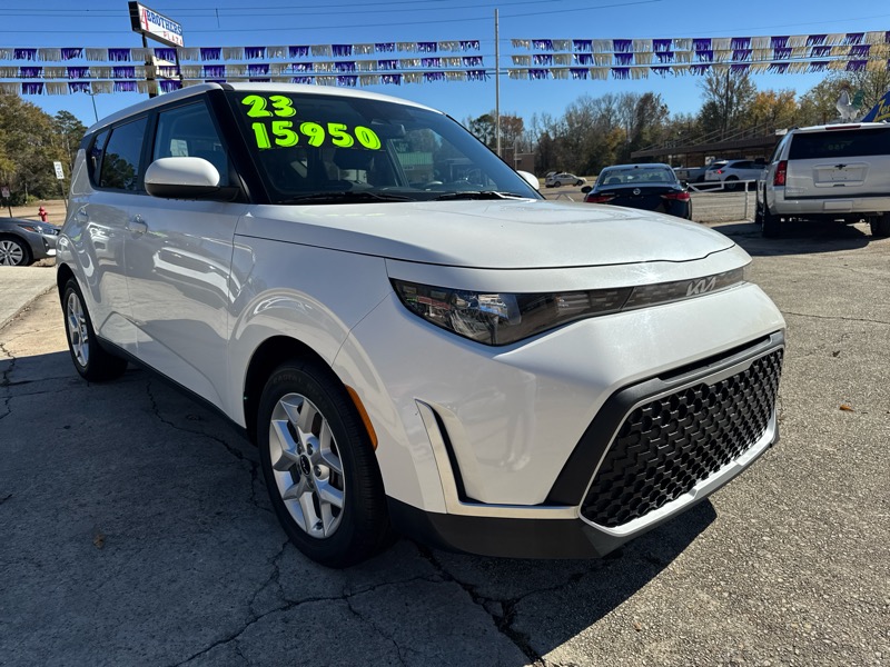 Kia Soul LX CVT 2023