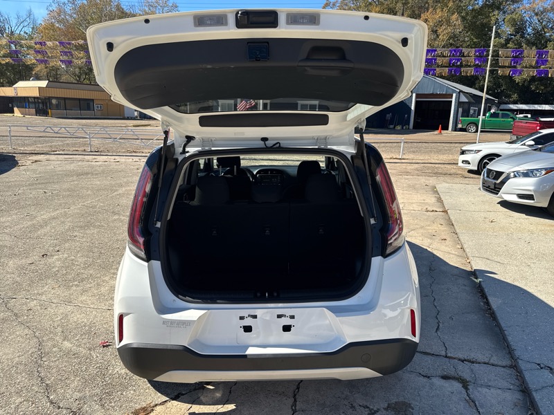 Kia Soul LX CVT 2023