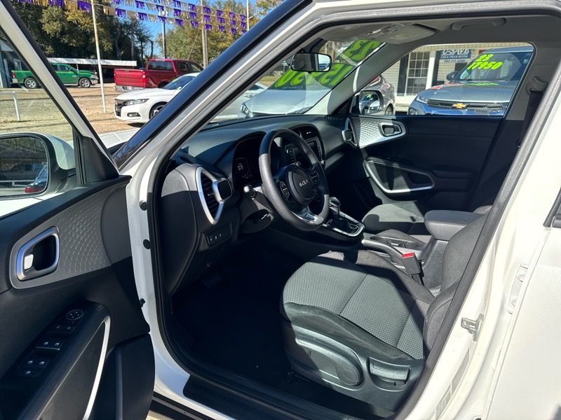 Kia Soul LX CVT 2023