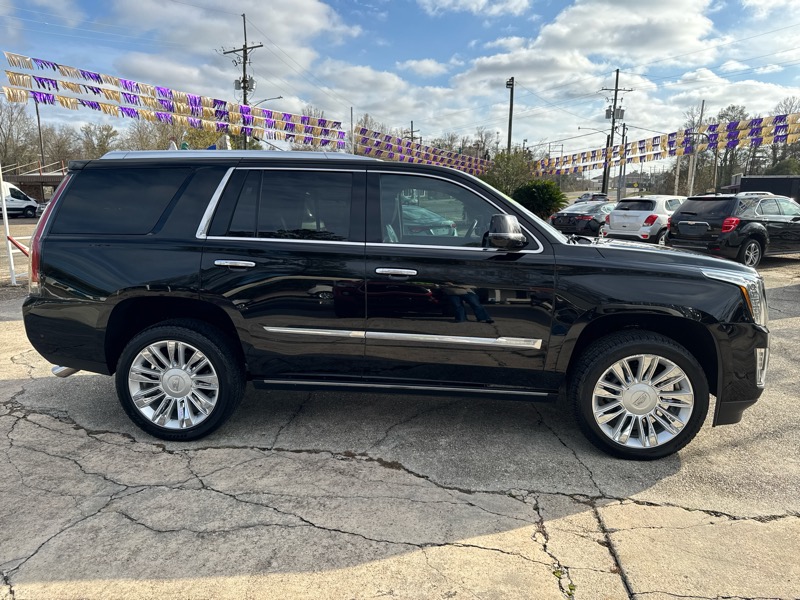 Cadillac Escalade Platinum 2WD 2017