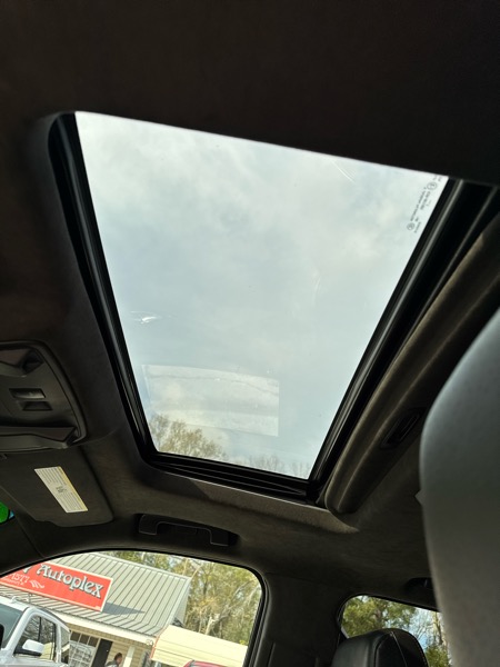 Cadillac Escalade Platinum 2WD 2017