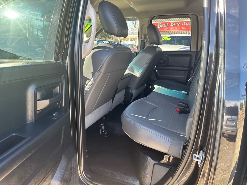 RAM 1500 Tradesman Quad Cab 2WD 2018