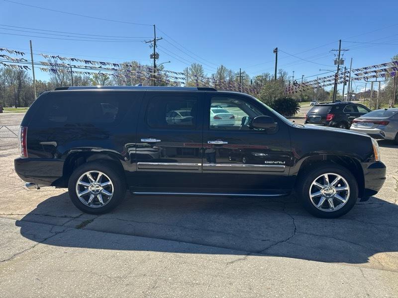 GMC Yukon Denali XL 2013