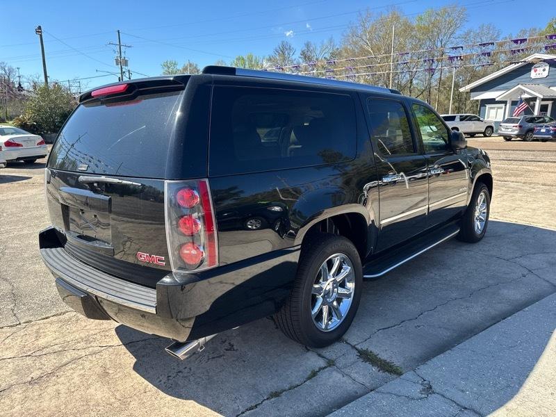 GMC Yukon Denali XL 2013