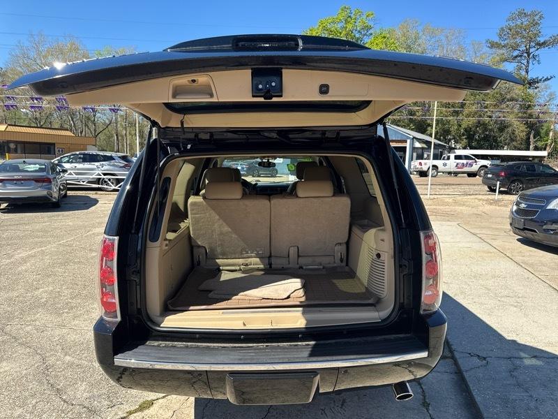 GMC Yukon Denali XL 2013