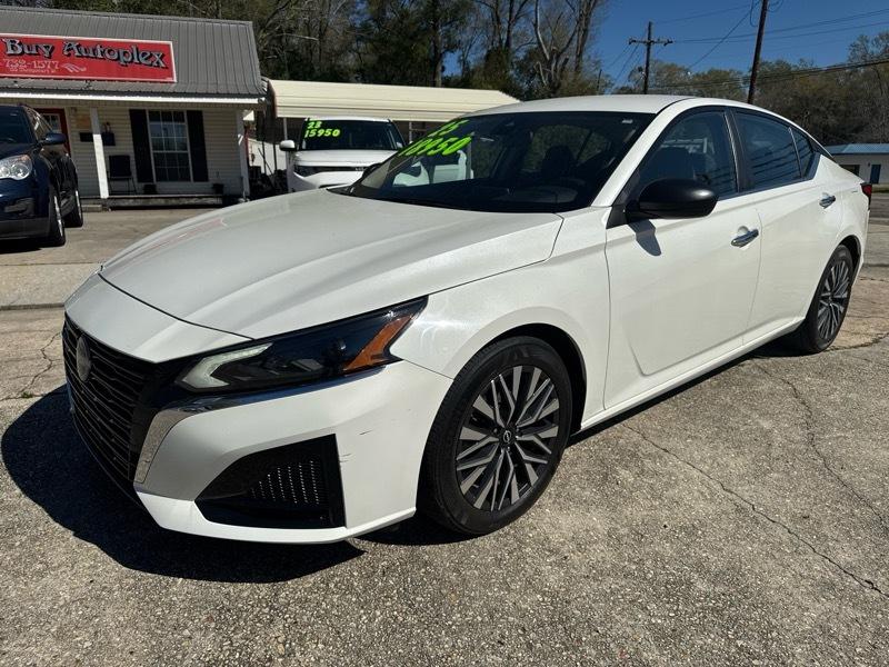 Nissan Altima 2.5 SV 2025