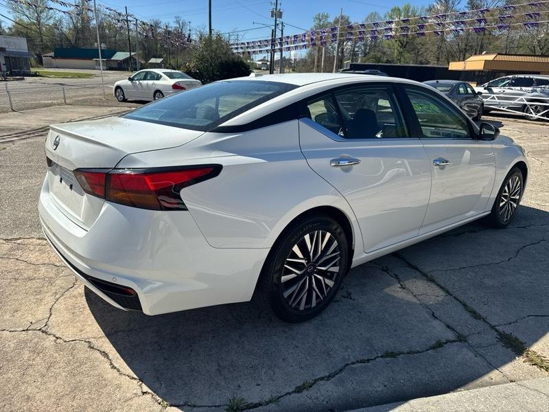 Nissan Altima 2.5 SV 2025