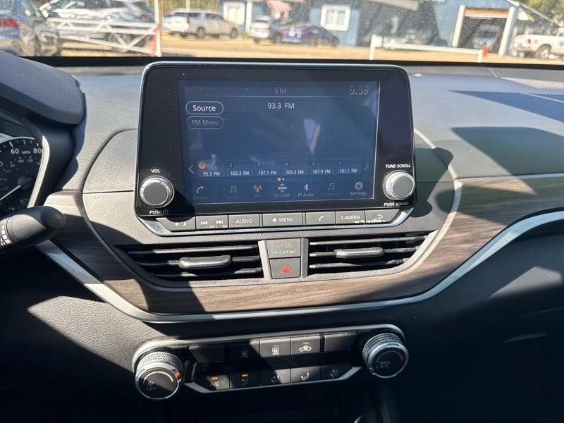 Nissan Altima 2.5 SV 2025