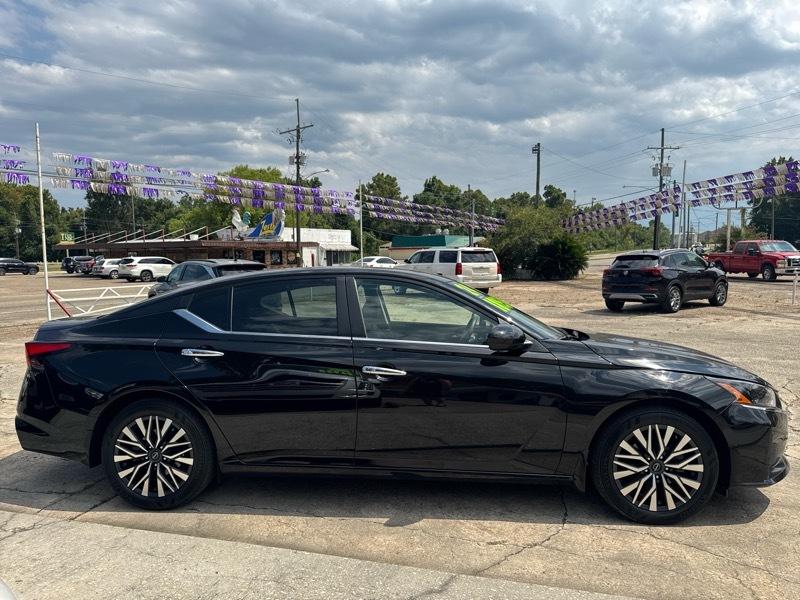 Nissan Altima 2.5 SV 2024