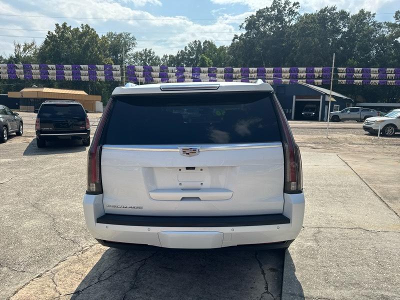 Cadillac Escalade Premium 2WD 2018