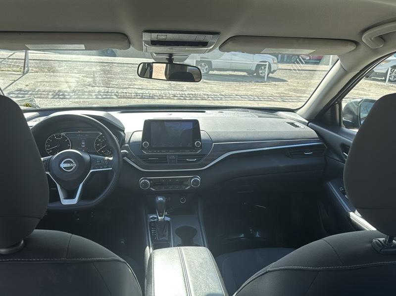 Nissan Altima 2.5 SV 2025
