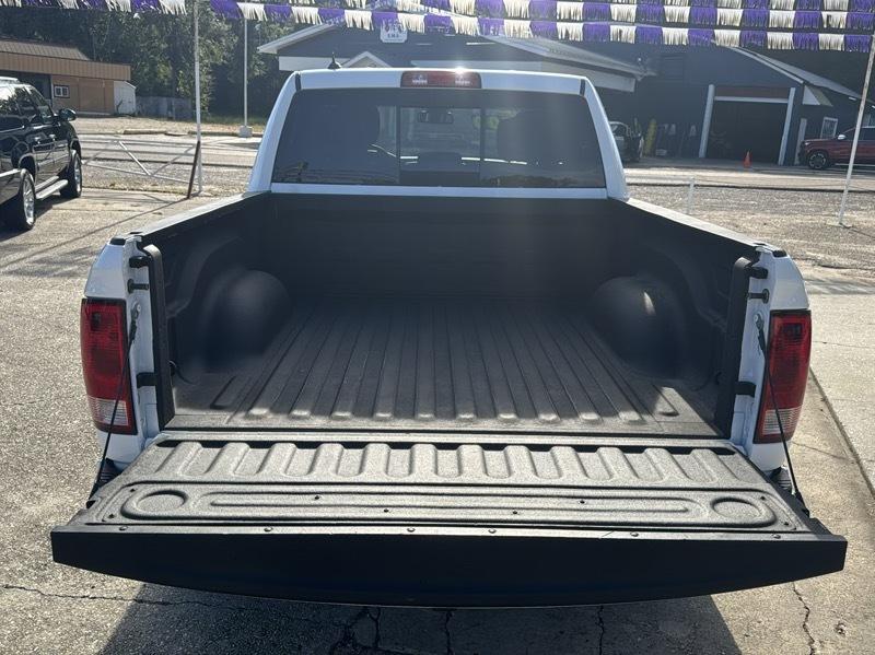RAM 1500 4WD Crew Cab 140.5" Big Horn 2014