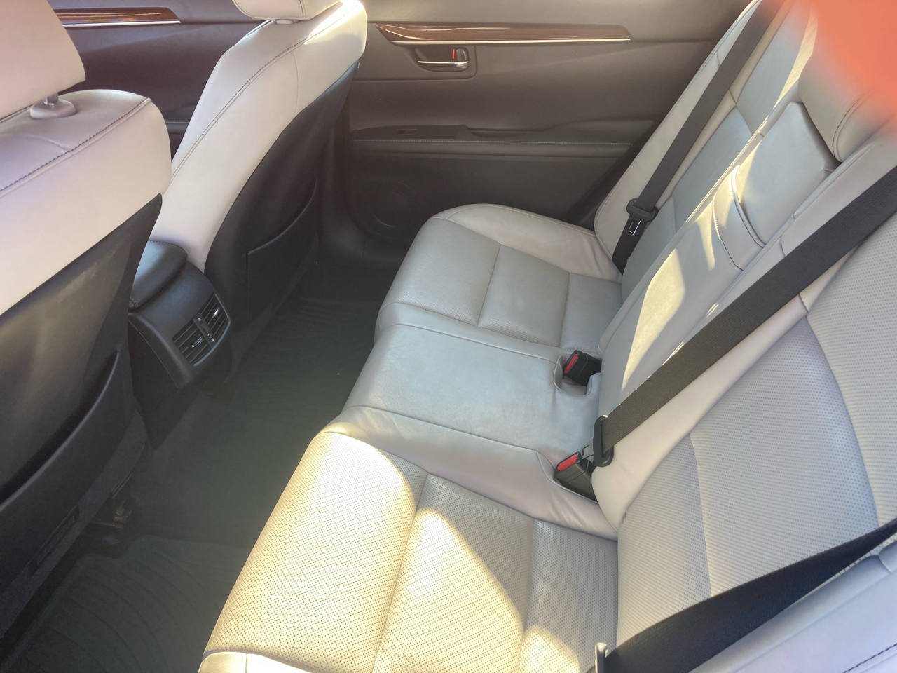 Lexus ES 350 Sedan 2015