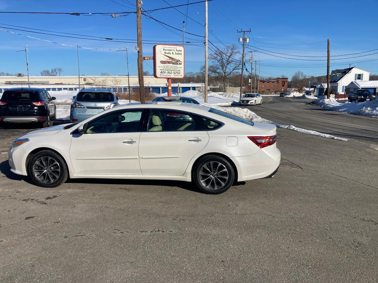2017 Toyota Avalon XLE Plus