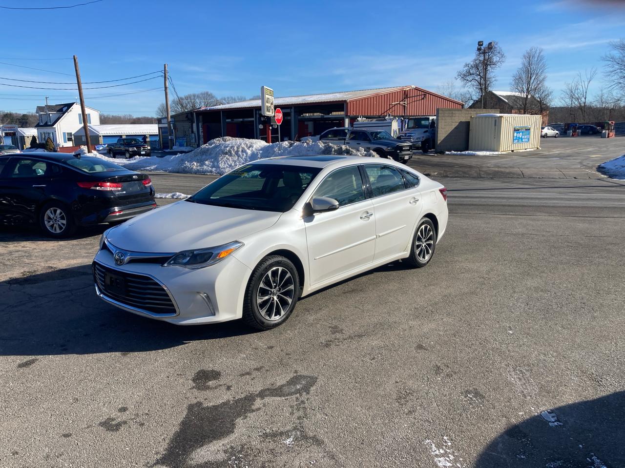 Toyota Avalon XLE Plus 2017