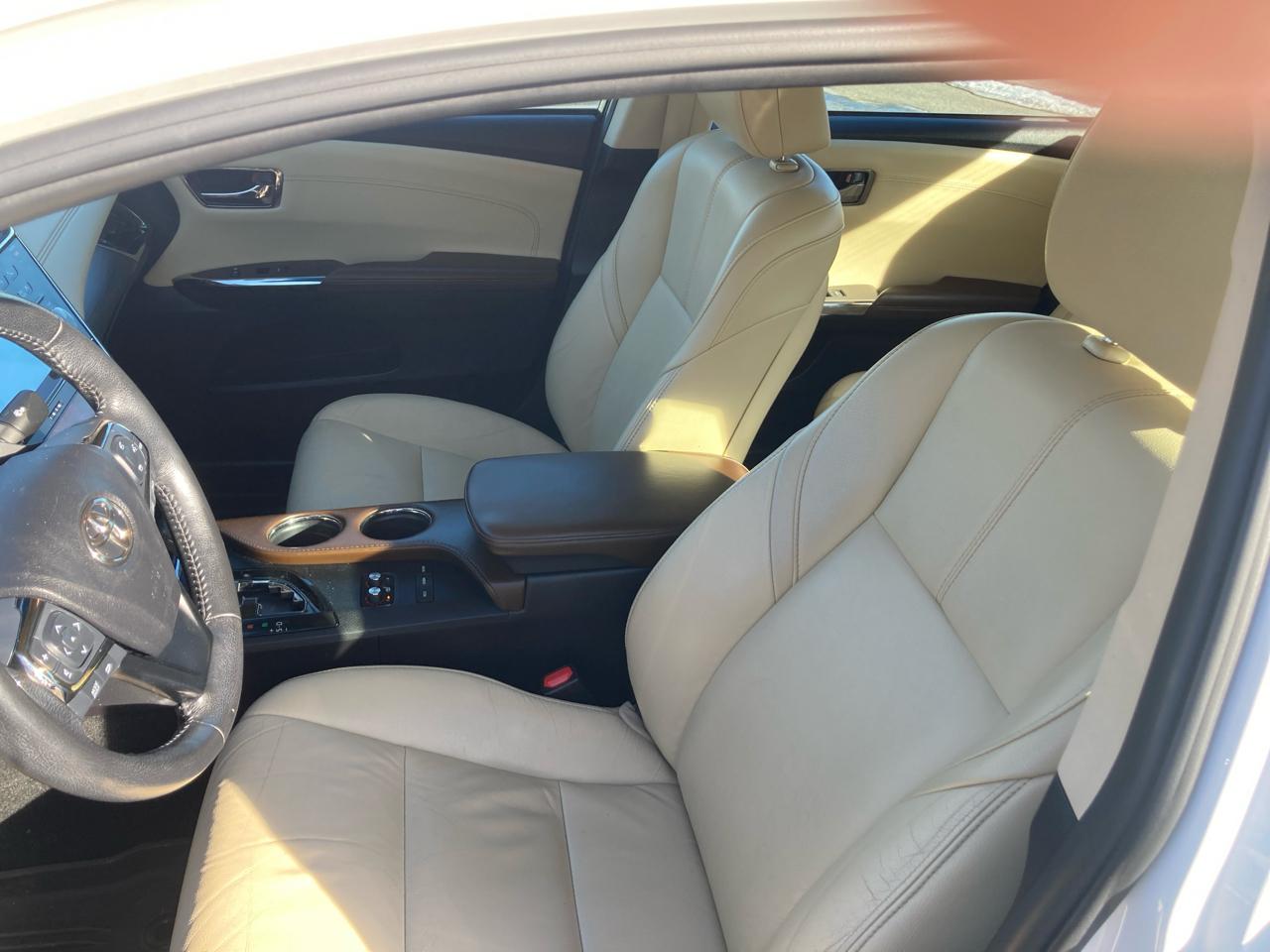 Toyota Avalon XLE Plus 2017