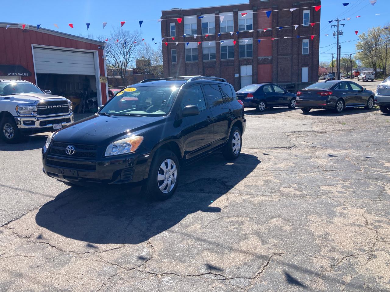 Toyota RAV4 Base I4 4WD 2011