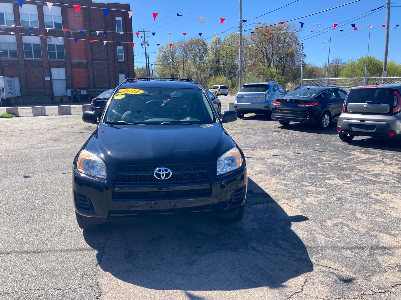 Toyota RAV4 Base I4 4WD 2011