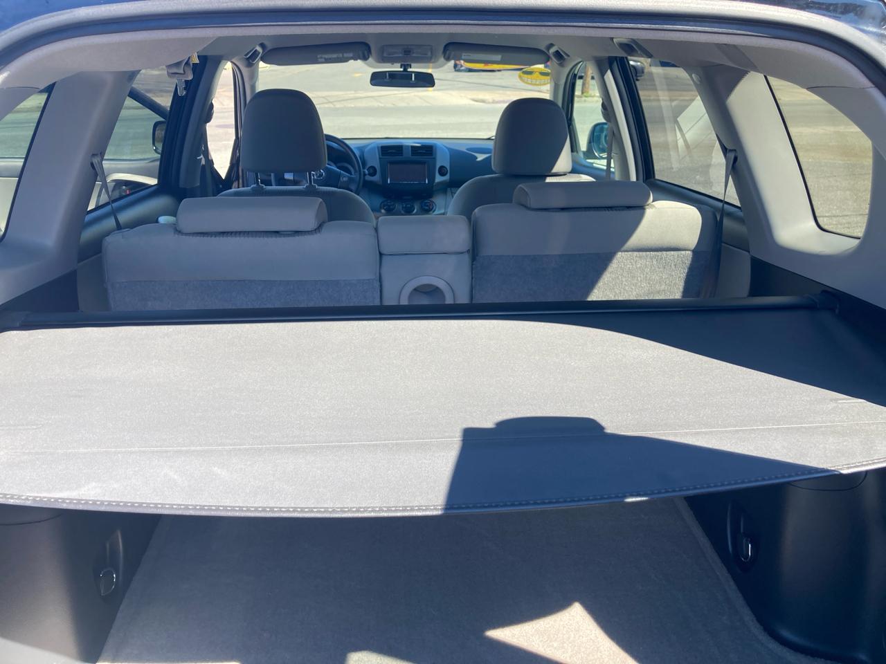 Toyota RAV4 Base I4 4WD 2011