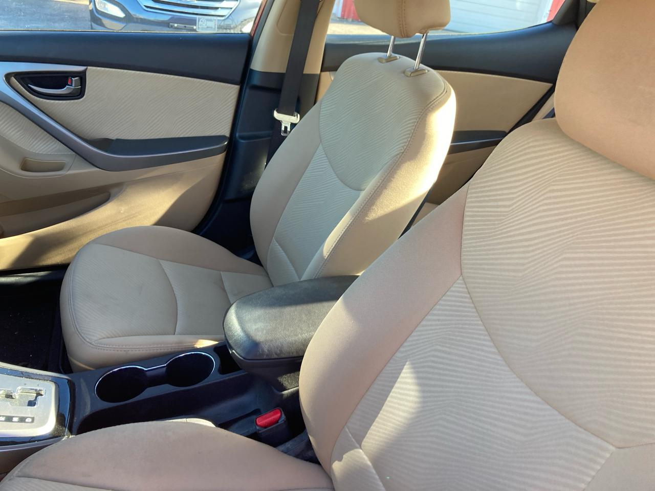 Hyundai Elantra 4dr Sdn Auto GLS 2013