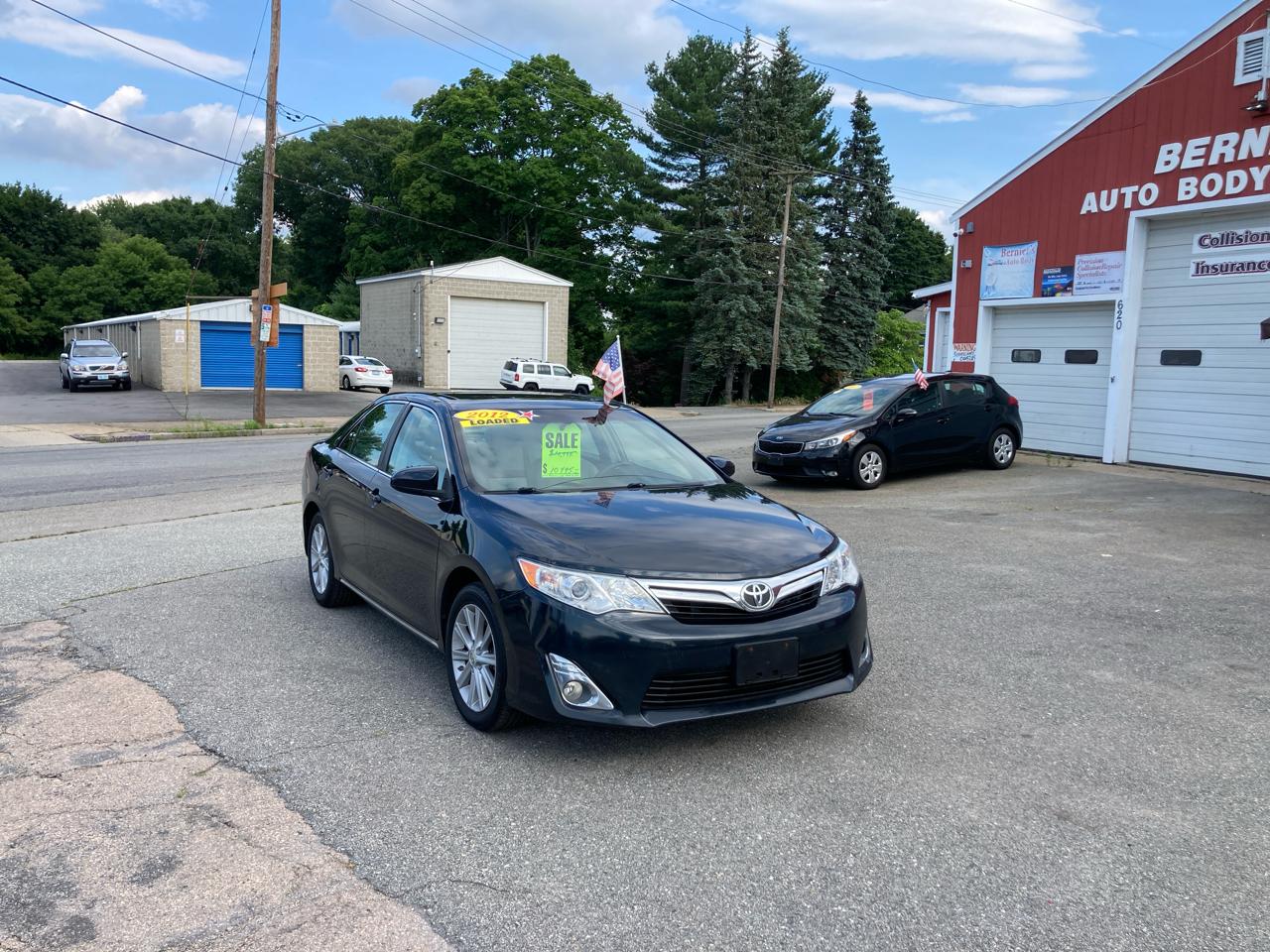 Toyota Camry 4dr Sdn I4 Auto XLE (Natl) 2012