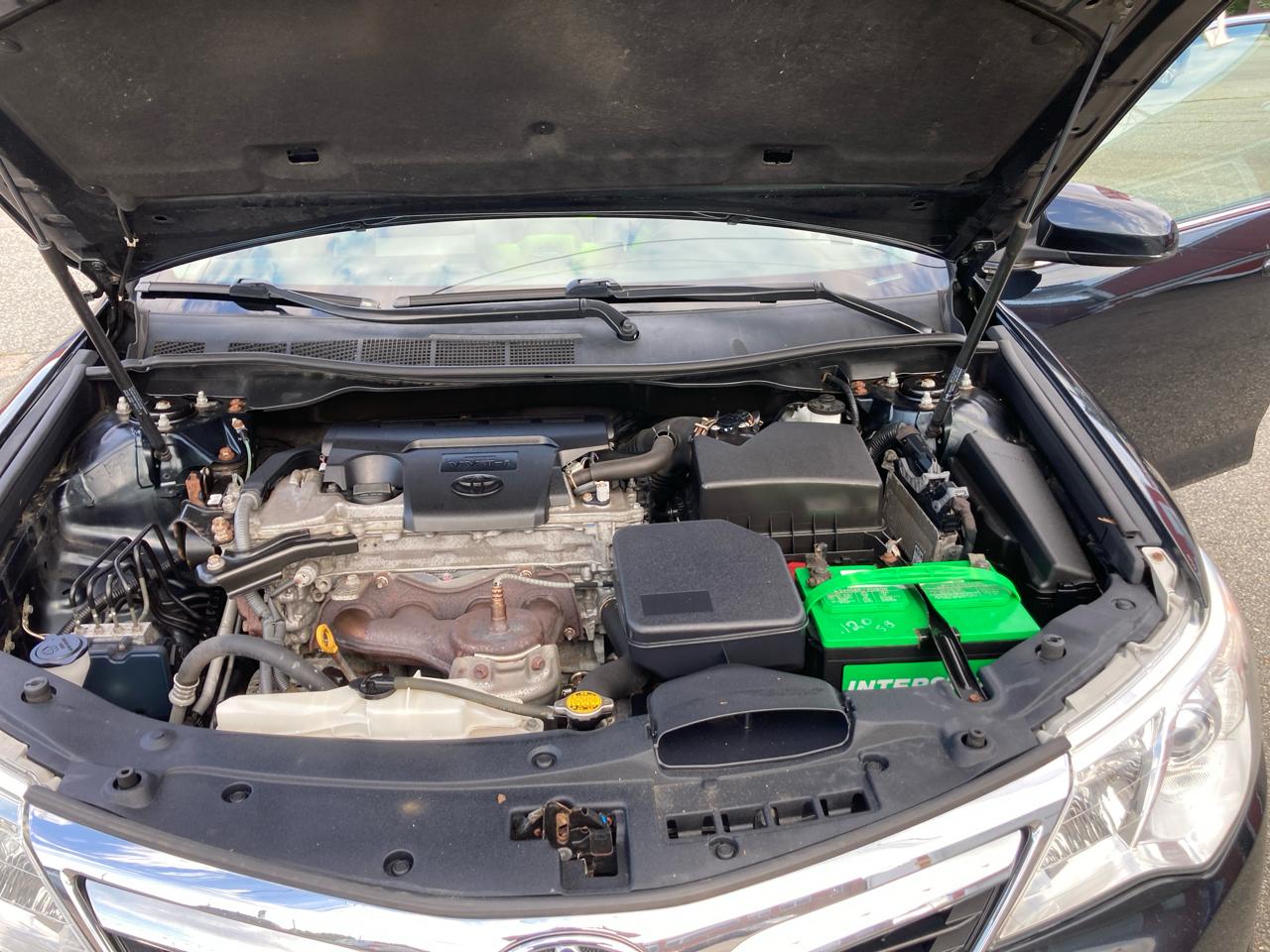 Toyota Camry 4dr Sdn I4 Auto XLE (Natl) 2012