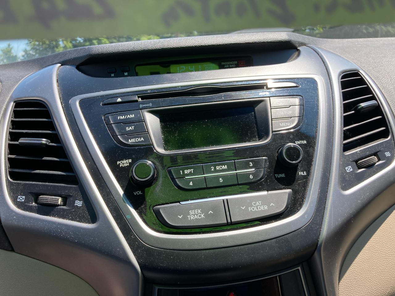 Hyundai ELANTRA GL  2014