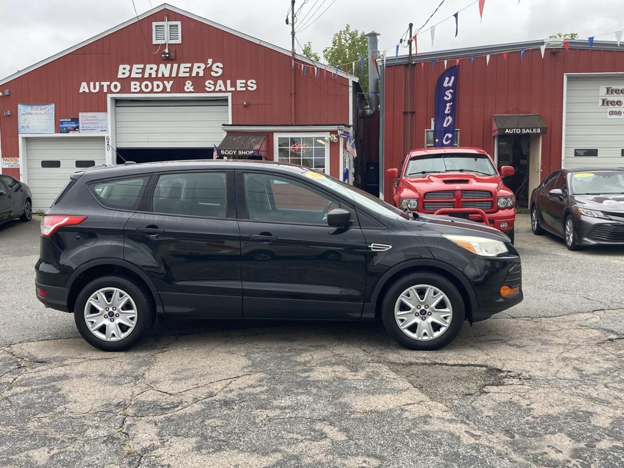 Ford Escape S FWD 2014