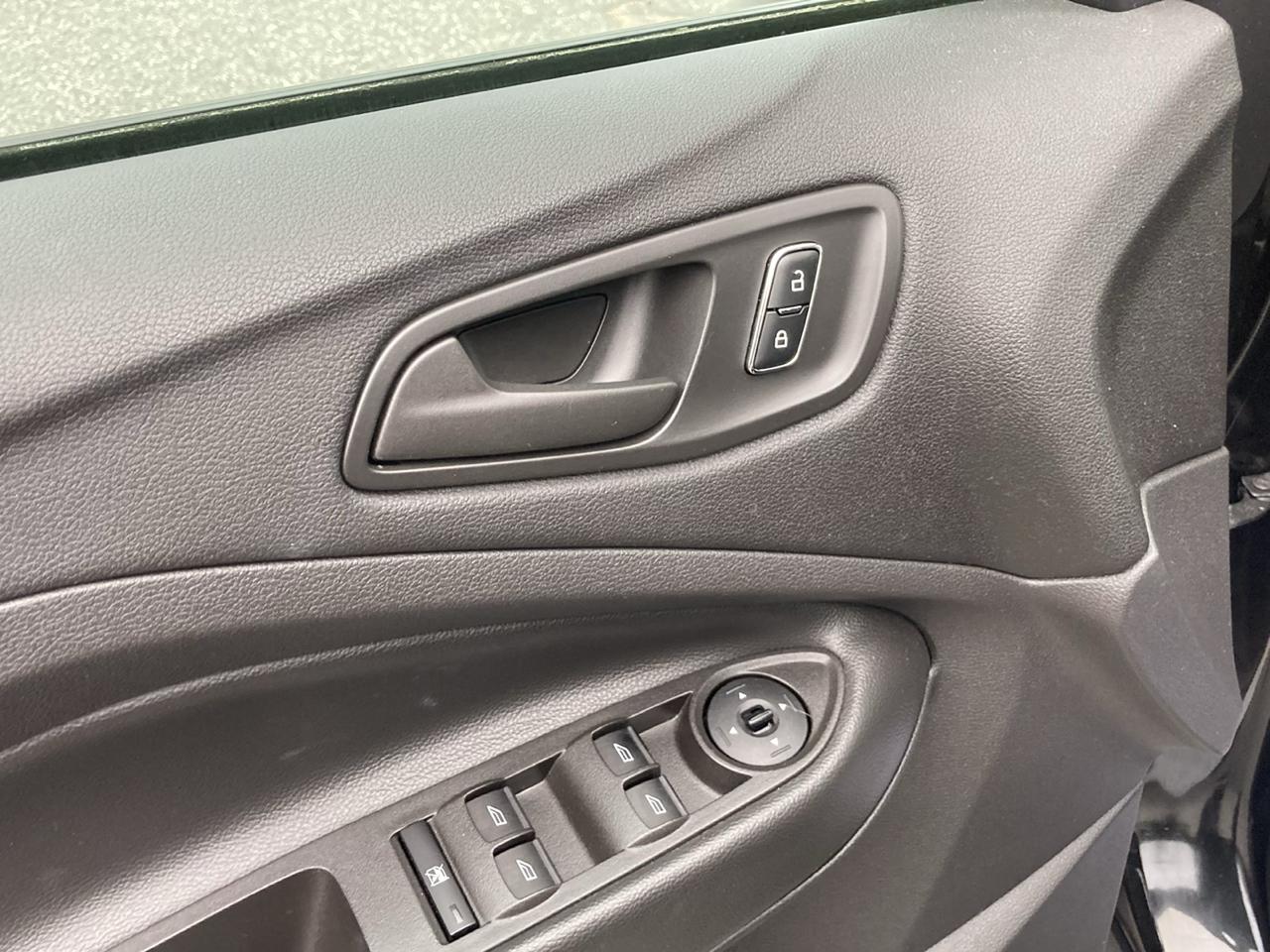 Ford Escape S FWD 2014