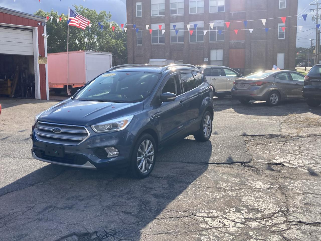 Ford Escape Titanium 4WD 2018