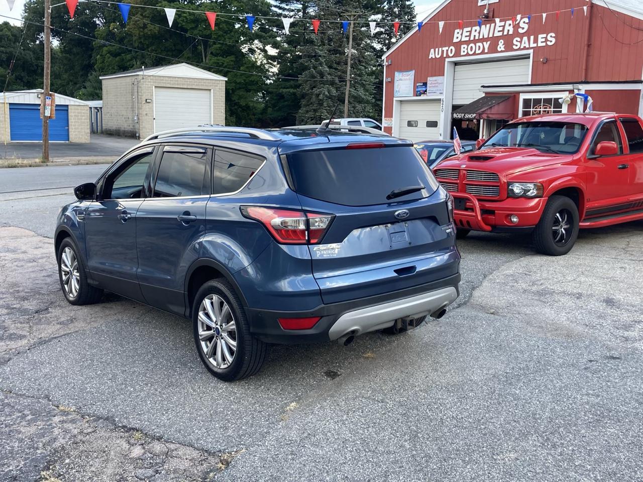 Ford Escape Titanium 4WD 2018