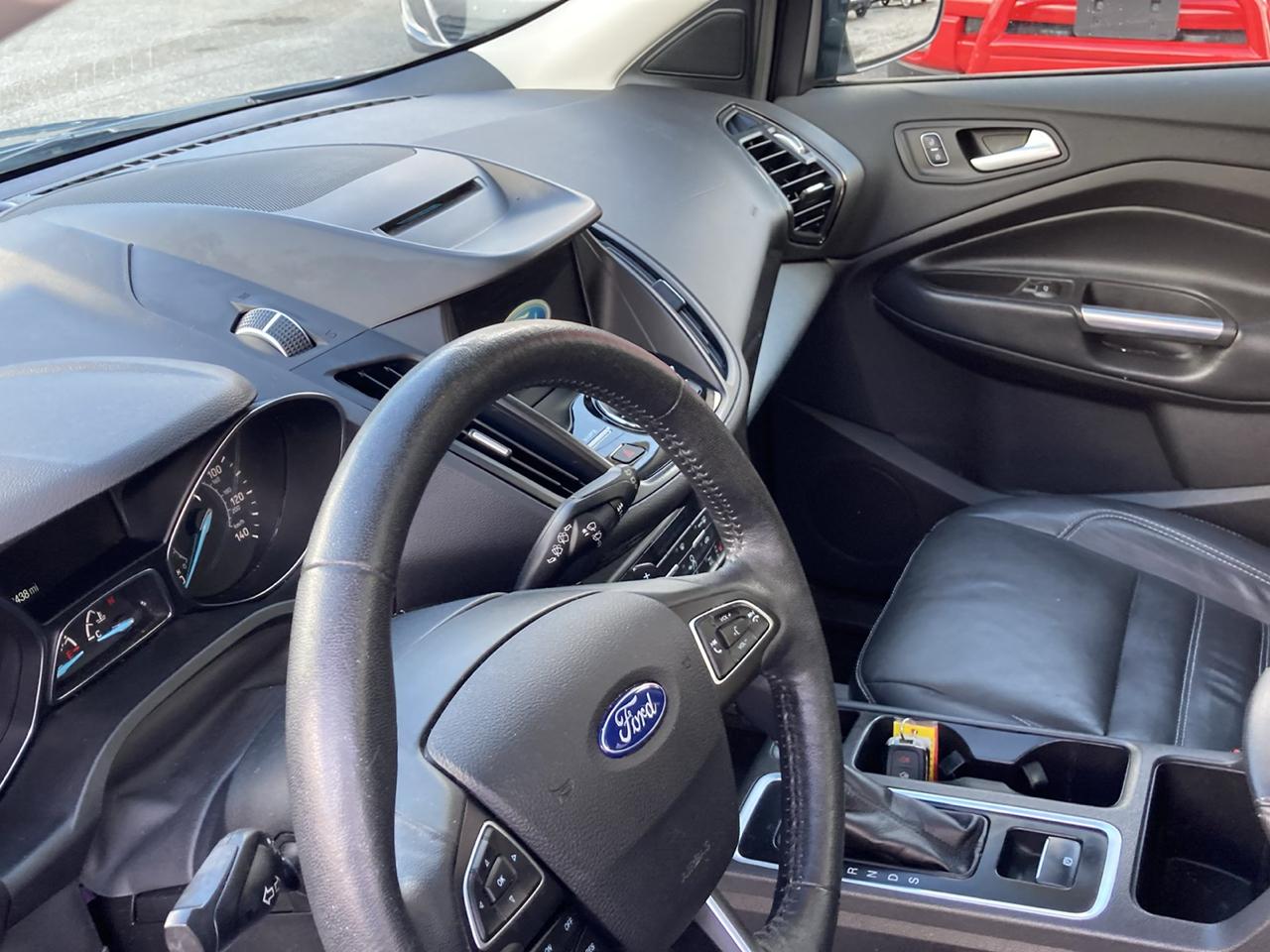 Ford Escape Titanium 4WD 2018