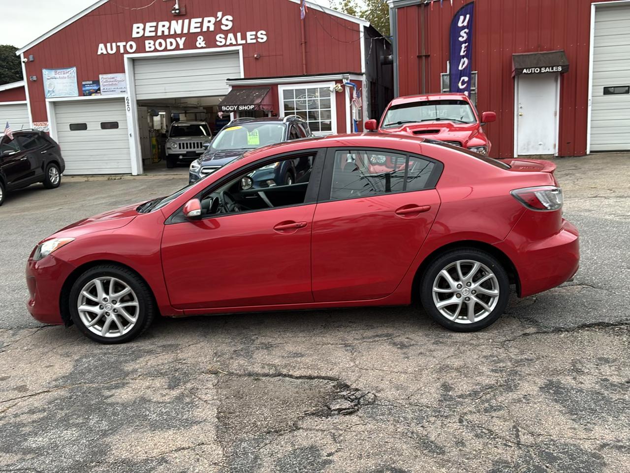 2012 Mazda MAZDA3 i Touring 4-door