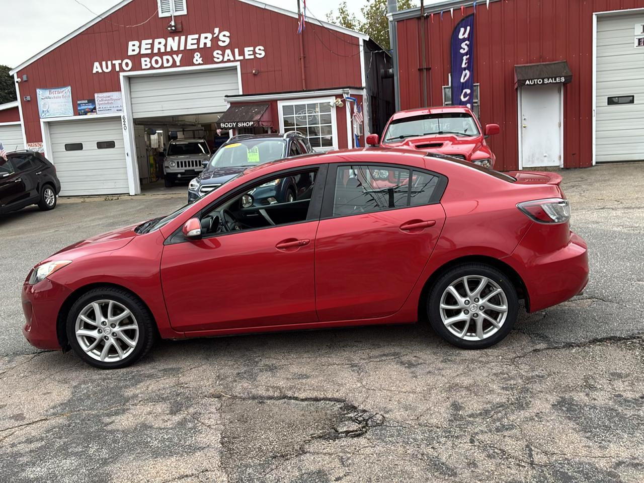 Mazda MAZDA3 i Touring 4-door 2012