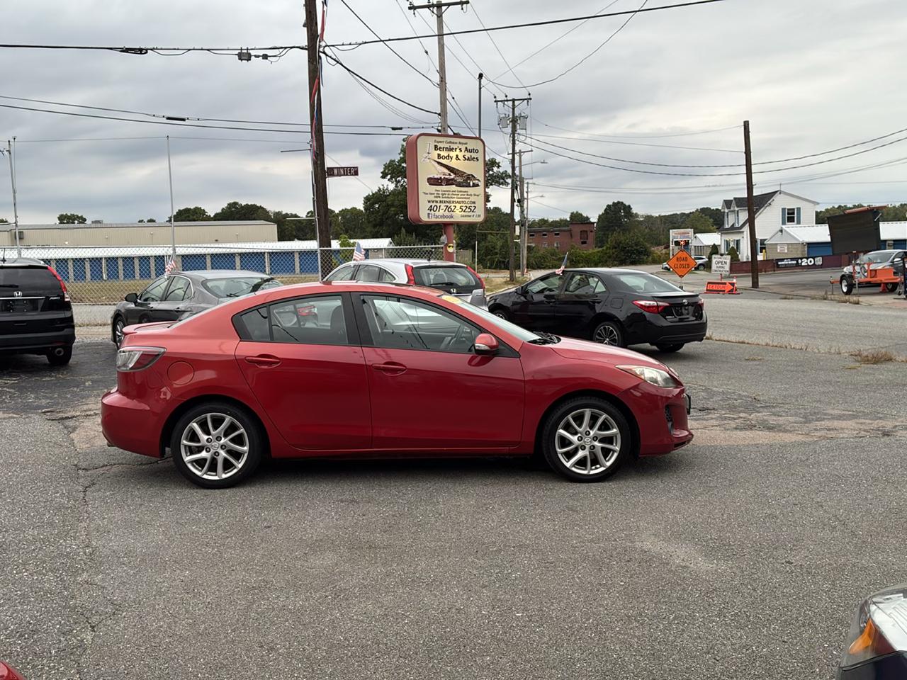 Mazda MAZDA3 i Touring 4-door 2012